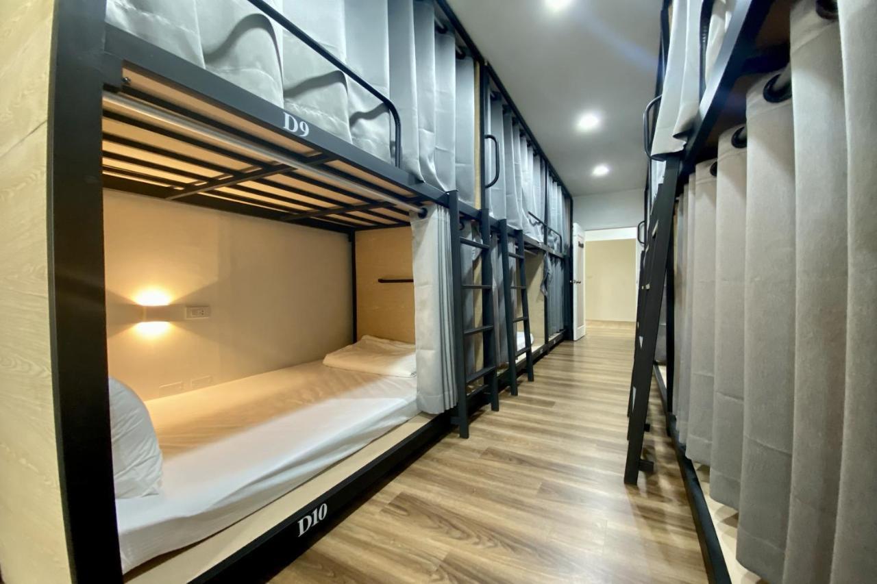 Forgotten Hostel Silom Bangkok Exterior photo